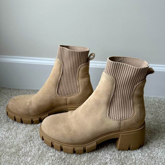 Steve Madden Shoes - Steve Madden Tan Ankle Boots